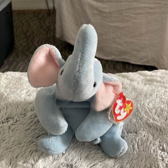 Vintage Beanie Baby Peanut the Elephant NWT - Picture 1 of 11